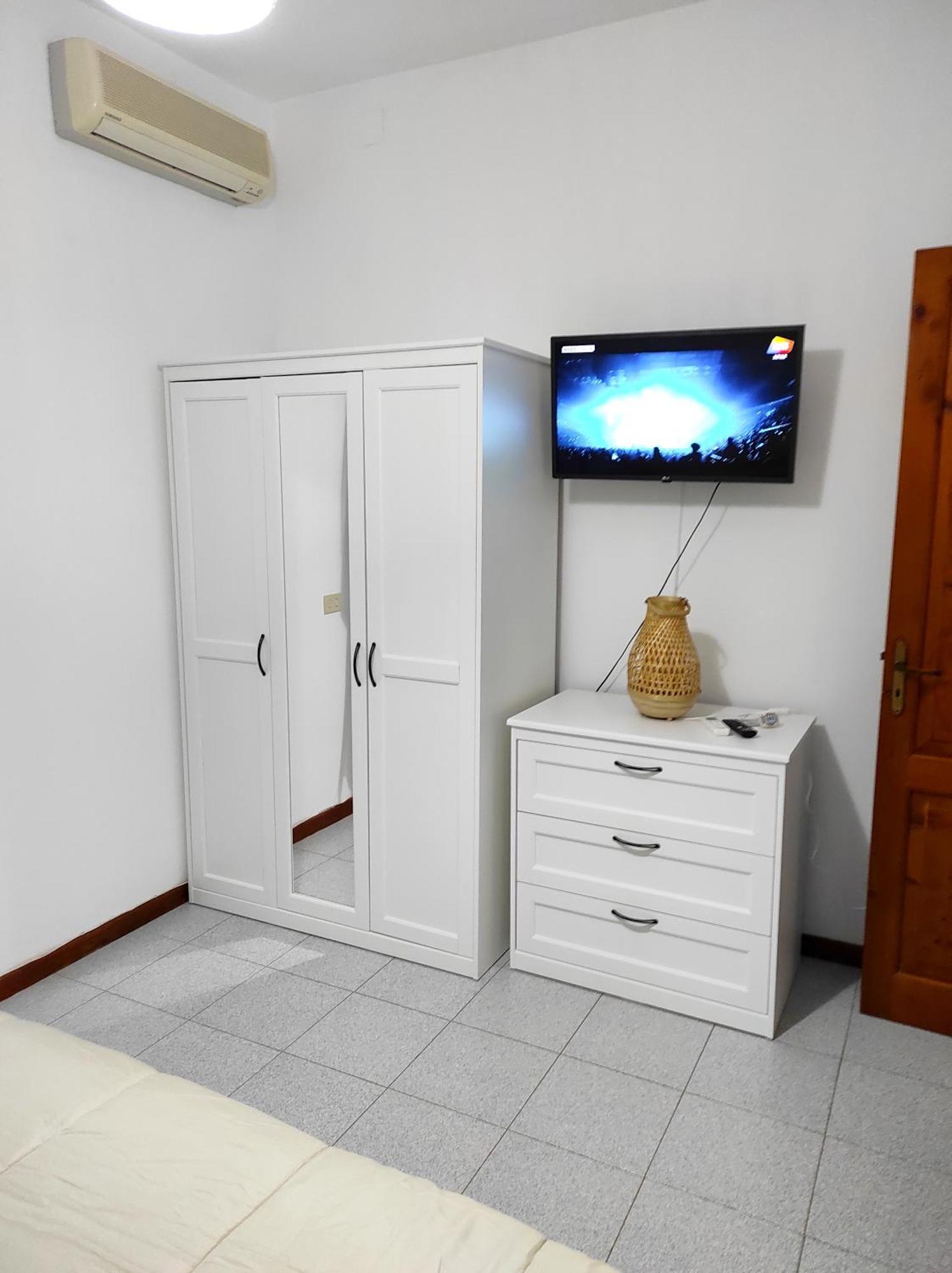 Holiday Home Mennulita 利帕里 外观 照片