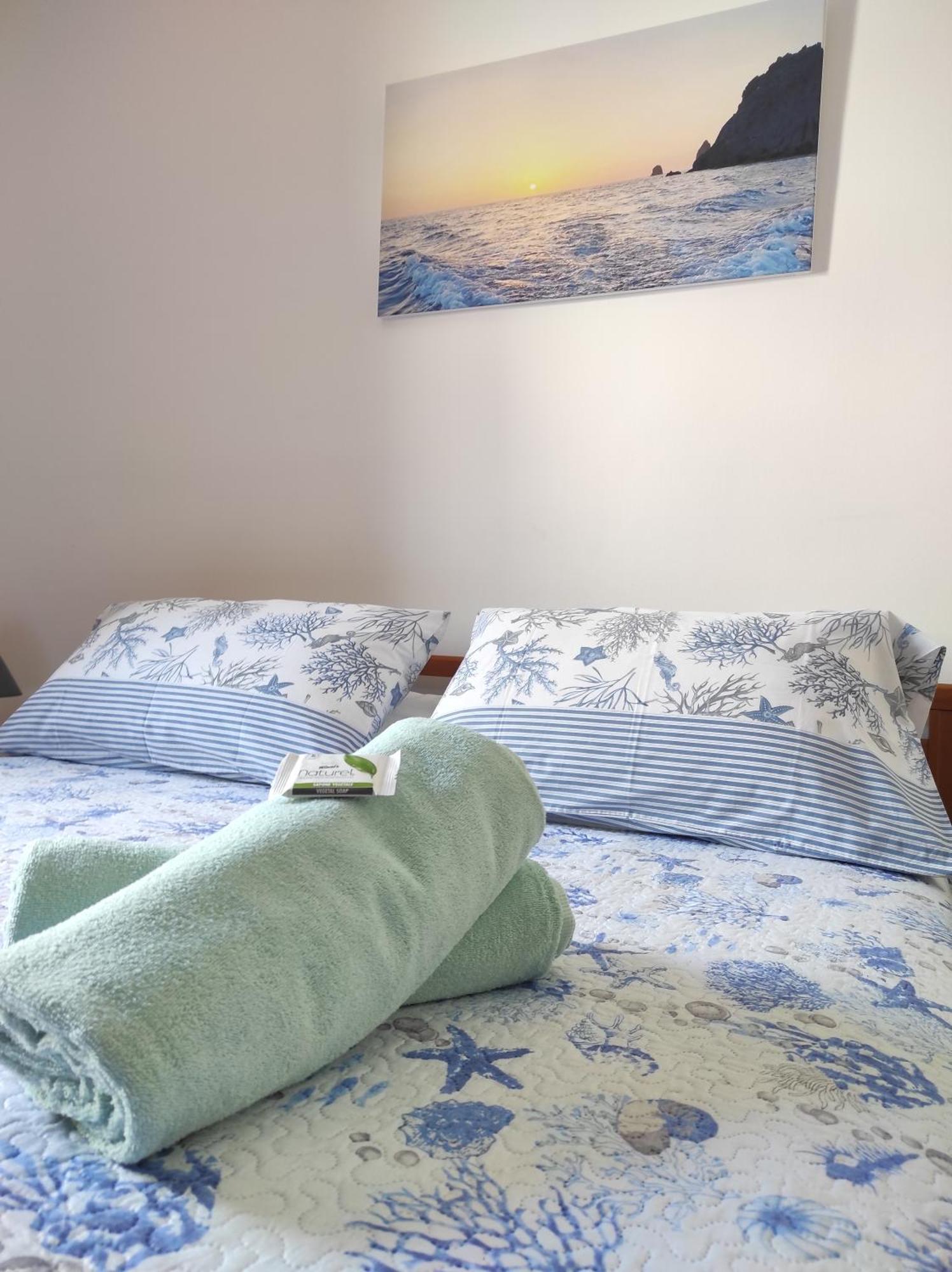 Holiday Home Mennulita 利帕里 外观 照片
